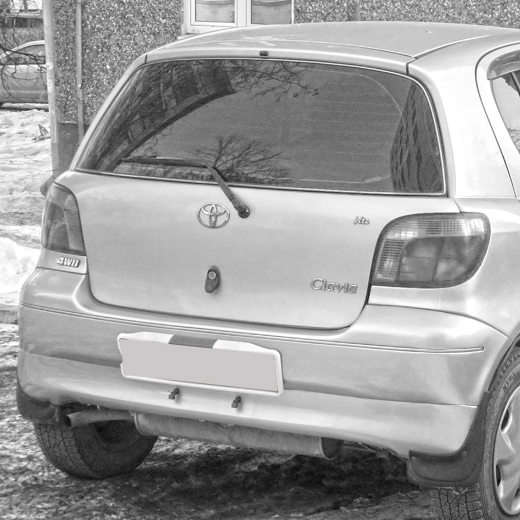Бампер задний Toyota Vitz '99-'01/ Vitz Clavia '99-'02 нижняя часть контрактный
