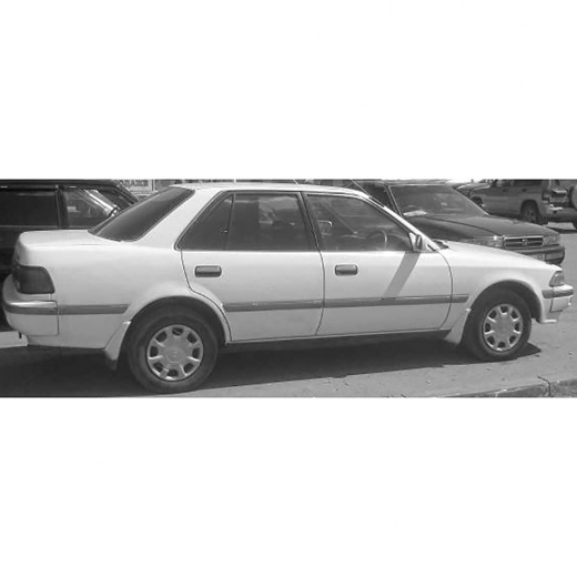 Дверь передняя правая Toyota Corona '87-'92 контрактная