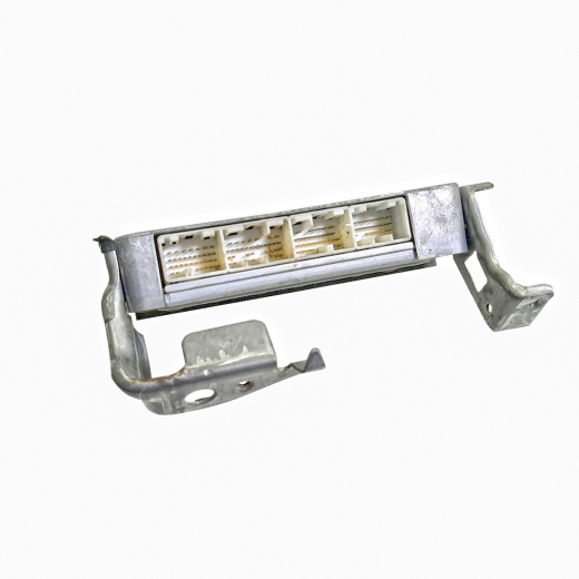 Компьютер двигателя Toyota Ist '03-'05 (1NZ-FE) 2WD AT контрактный 89661-5C100