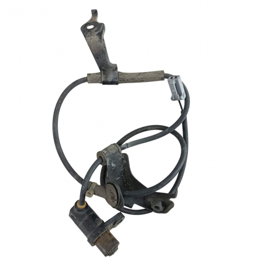 Датчик ABS Toyota Ipsum '96-'01/ Noah '01-'07/ Voxy '01-'07 4WD задний левый Контрактный