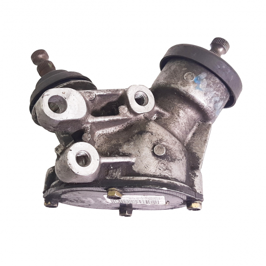 Редуктор угловой Isuzu Wizard '98-'02 Контрактный