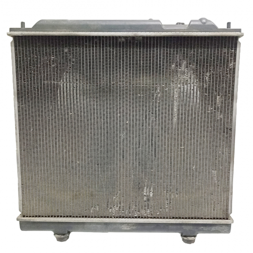 Радиатор охлаждения Mitsubishi Delica Space Gear '94-'07 (6G72) контрактный в сборе