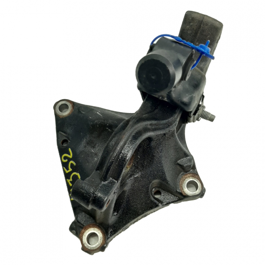 Подушка двигателя Citroen C4 '04-'09/ Peugeot 307 '00-'07 (RFJ) 2WD AT задняя кронштейн контрактная