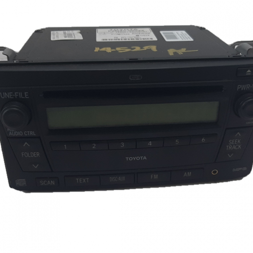 Магнитофон/ мультимедиа система fm/cd/mp3/aux Toyota Corolla '06-'13 контрактная