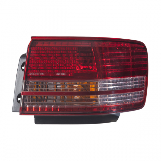 Стоп сигнал Toyota Mark II Qualis '97-'99 правый (33-28) контрактный