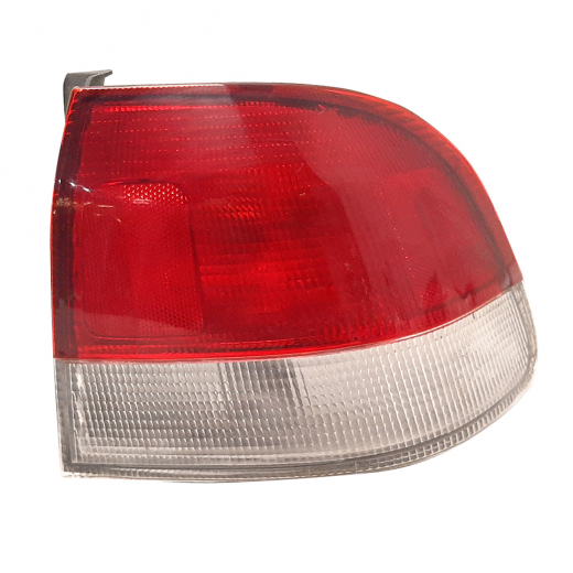 Стоп сигнал Honda Domani/ Integra Sj / Isuzu Gemini '97-'01 правый белый (043-1267) контрактный