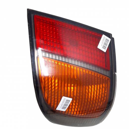Стоп сигнал Nissan Bassara '99-'03 правый (48-93A) контрактный