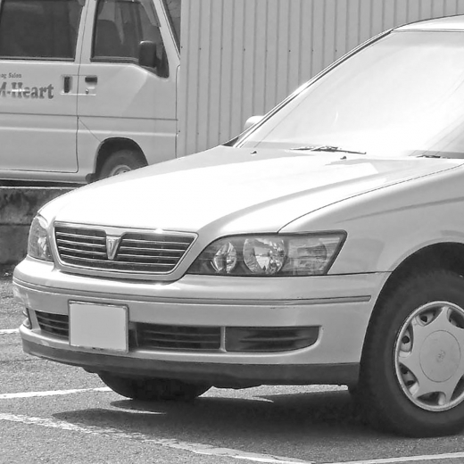 Капот Toyota Vista '98-'03 контрактный решетка