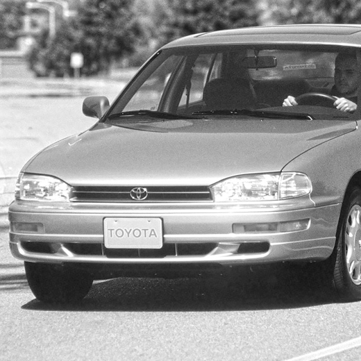 Капот Toyota Scepter/ Camry EU-spec '91-'96 контрактный
