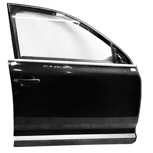 Дверь передняя правая Volkswagen Touareg '02-'10 контрактная