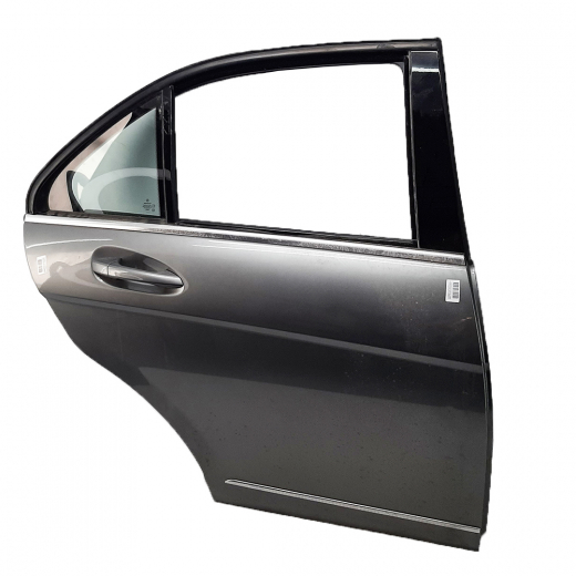Дверь задняя правая Mercedes-Benz C '07-'14 контрактная