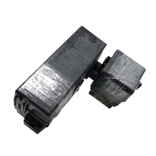 Блок реле (под капот) Suzuki Aerio '01-'07/ Liana '04-'07 контрактный