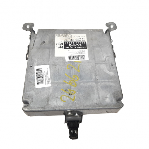 Компьютер двигателя Toyota Corolla (EU-spec) '00-'07 (1ZZ-FE) 2WD AT контрактный 89666-02220