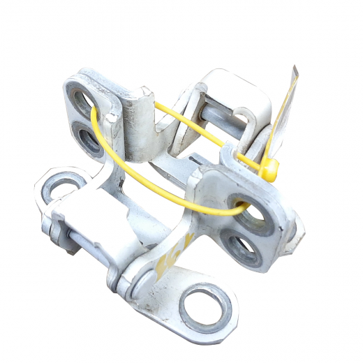 Шарнир двери багажника Toyota Rav4 '00-'05 Контрактный