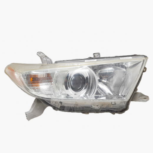 Фара Toyota Highlander '10-'13 правая (8113048A20) контрактная 