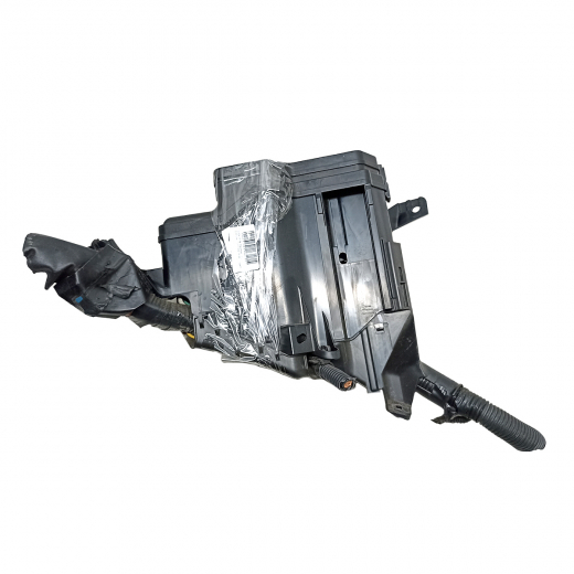 Блок реле (под капот) Toyota Highlander '07-'14 слева контрактный