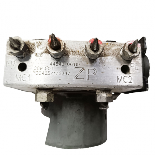 Блок ABS Toyota Camry '11-'18 (2AR-FE, 2GR-FE) 2WD контрактный