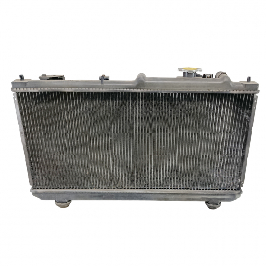 Радиатор охлаждения Mazda Familia '98-'04 (B3-ME, ZL-DE, ZL-VE, FP-DE, FS-ZE) MT контрактный в сборе