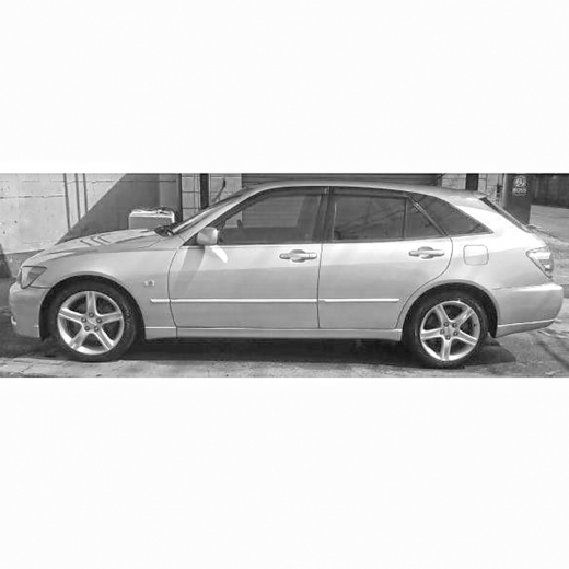 Дверь передняя левая Toyota Altezza/ Lexus IS '98-'05 контрактная