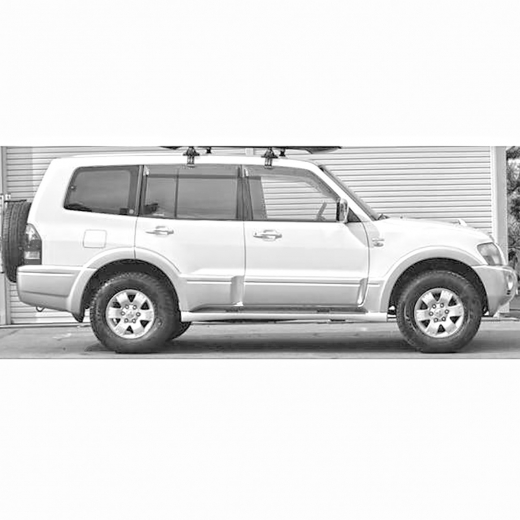 Дверь передняя правая Mitsubishi Pajero (5door) '99-'07 контрактная