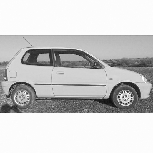 Дверь передняя правая Honda Logo  3 Door '96-'01 контрактная