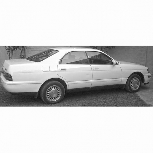 Дверь передняя правая Toyota Crown '91-'95 контрактная