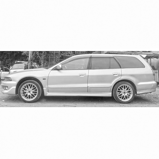 Дверь задняя левая Mitsubishi Legnum '96-'02 контрактная