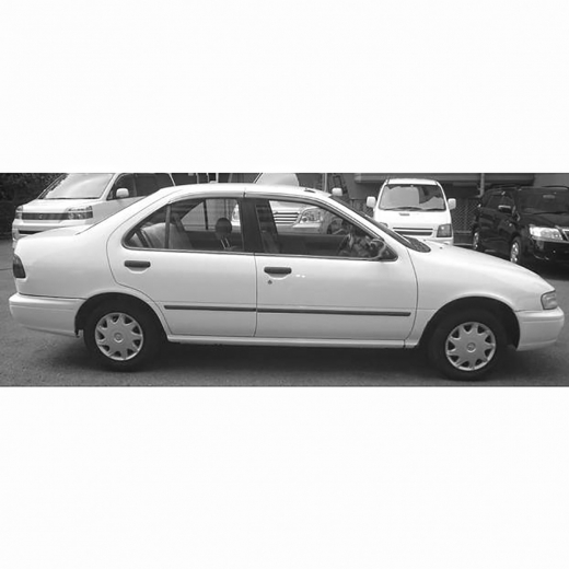 Дверь задняя правая Nissan Sunny '94-'99 контрактная