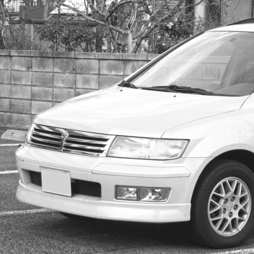 Решетка радиатора Mitsubishi Chariot Grandis '97-'01 контрактная