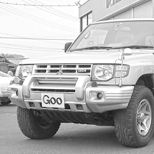 Решетка радиатора Mitsubishi Pajero '97-'99 контрактная