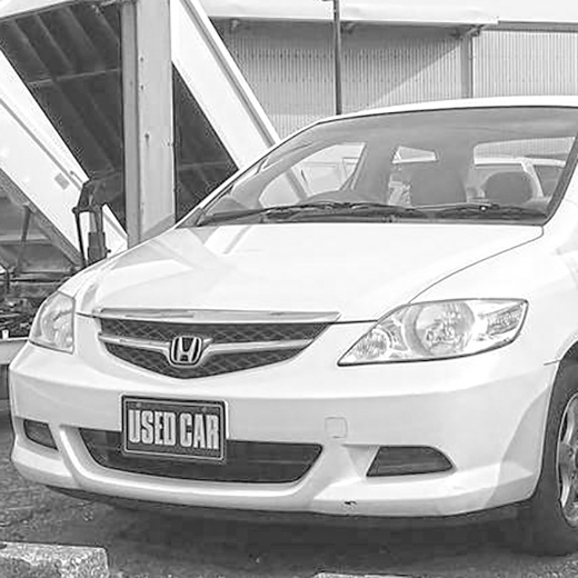 Решетка радиатора Honda Fit Aria '05-'09 контрактная