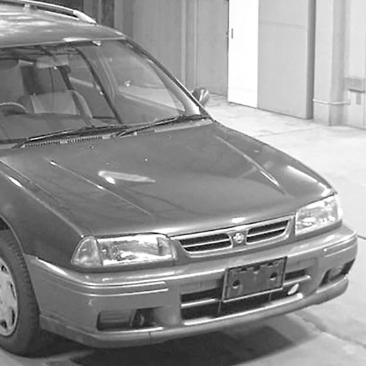 Решетка радиатора Nissan Avenir '90-'98 контрактная