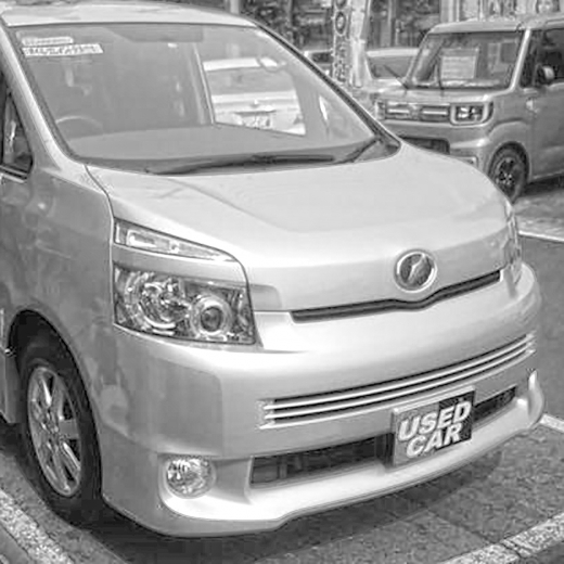 Решетка радиатора Toyota Voxy (Z) '07-'10 контрактная