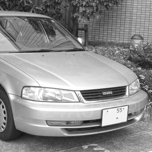 Решетка радиатора Isuzu Gemini '97-'00 контрактная