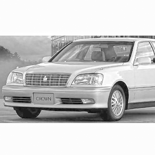 Решетка радиатора Toyota Crown '99-'01 в капот контрактная
