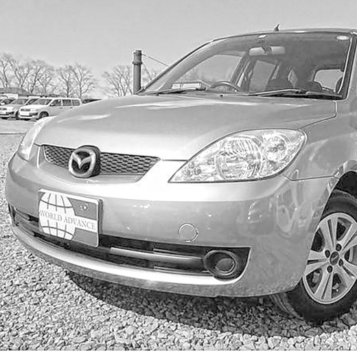 Решетка радиатора Mazda Demio '05-'07 контрактная