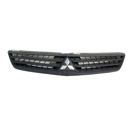 Решетка радиатора Mitsubishi Lancer '05-'10 контрактная 