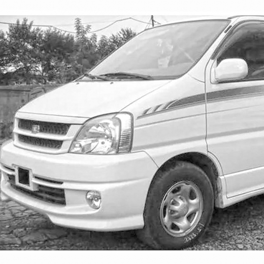 Крыло переднее Toyota Hiace Regius '99-'02 левое контрактное