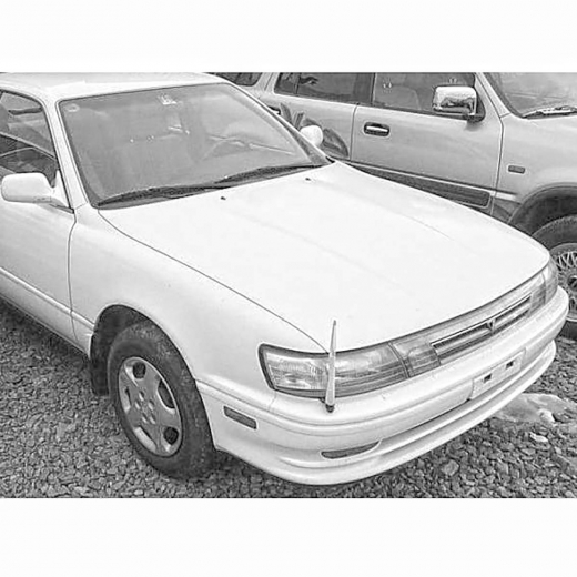 Крыло переднее Toyota Vista Hardtop/ Camry Prominent '90-'94 правое контрактное