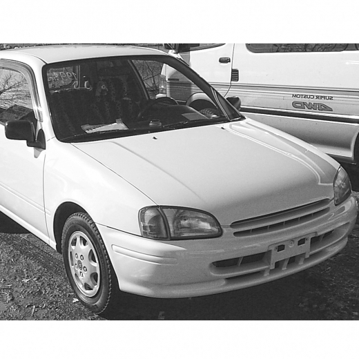 Крыло переднее Toyota Starlet '96-'99 правое контрактное