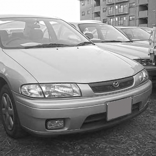 Бампер передний Mazda Familia '96-'98 контрактный
