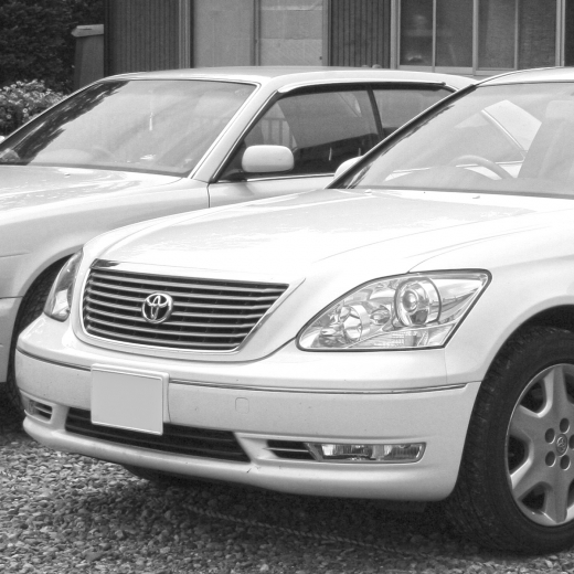 Бампер передний Toyota Celsior/ Lexus LS '03-'06 контрактный 