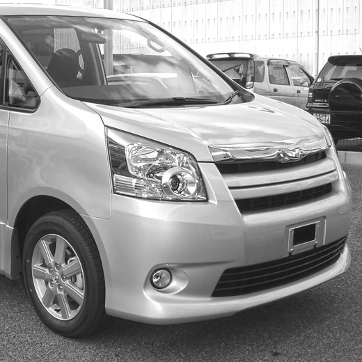 Бампер передний Toyota Noah (S) '07-'10 (0D-2) контрактный
