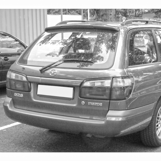Бампер задний Mazda Capella '97-'02 контрактный Wagon