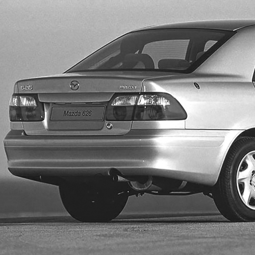 Бампер задний Mazda Capella '99-'02 контрактный Sedan