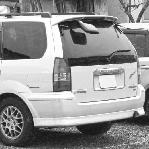 Бампер задний Mitsubishi Chariot Grandis '97-'01 контрактный