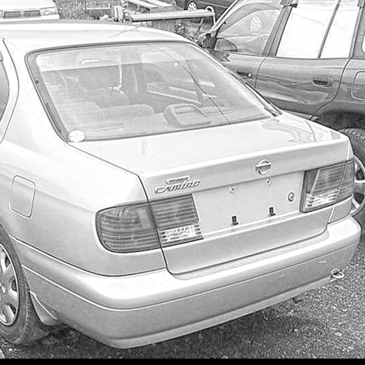 Бампер задний Nissan Primera '95-'97 контрактный Sedan
