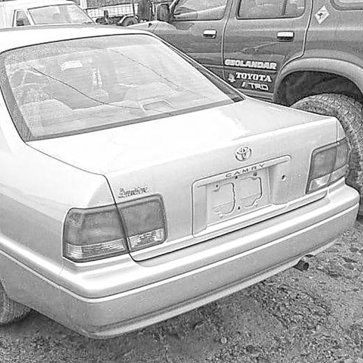 Бампер задний Toyota Camry/ Vista Sedan '94-'98 контрактный