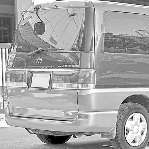 Бампер задний Toyota Hiace Regius '97-'02 контрактный