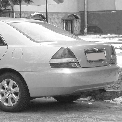 Бампер задний Toyota Mark II '00-'04 контрактный Sedan